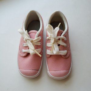 Toddler Size 6.5 Shoes. NWOT. the Sole of the shoes is 6.25 inches.